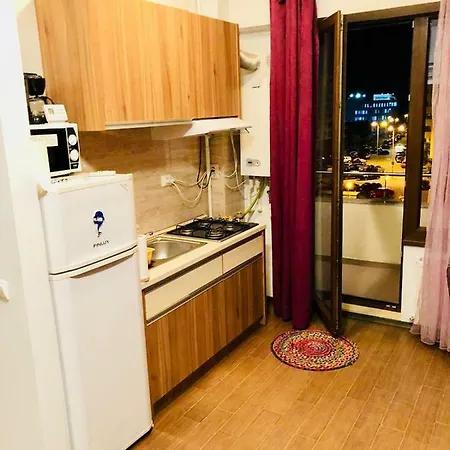 Platinum - Summerland Sea And Lake View
